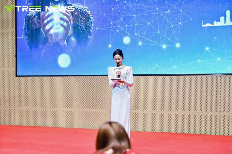 数实共生，连接万象——潮起杭州，AI 共识破局启航 现场 01